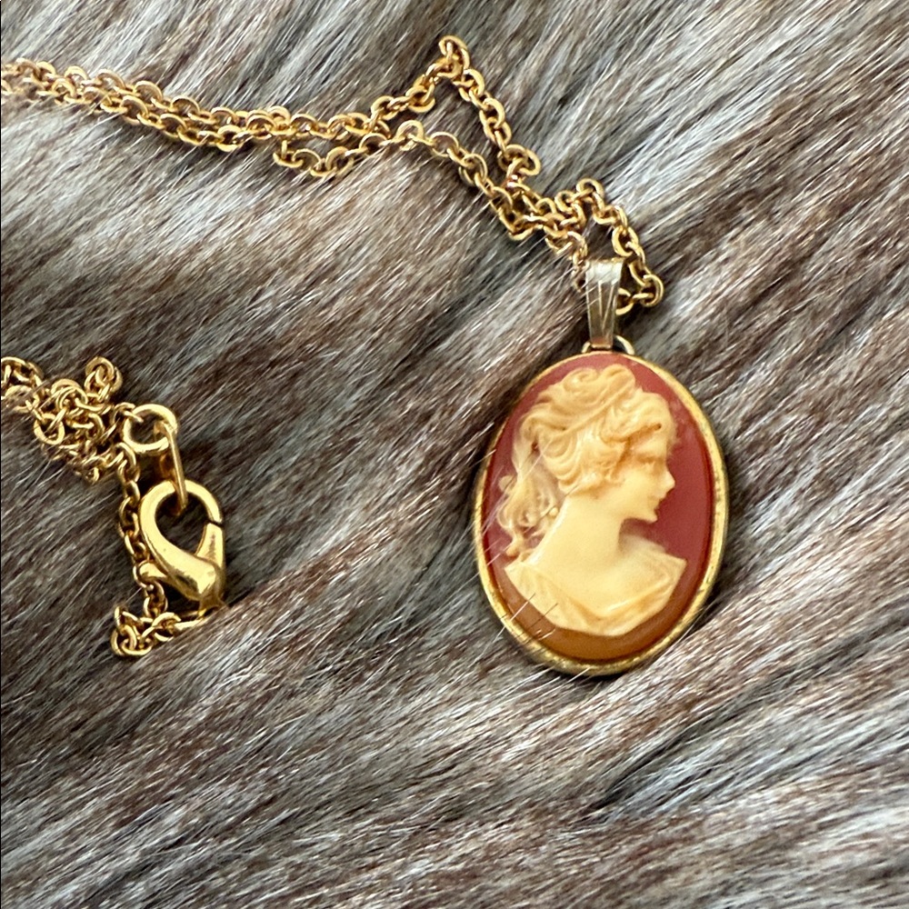 Gold toned Cameo Necklace